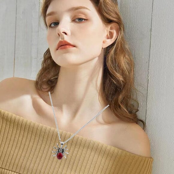 Unique Adjustable Spider Pendant Necklace in Black and Red for Halloween Parties - Picture 4 of 8